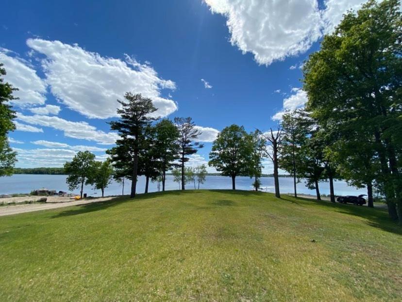 Stoco Lake Lodge Tweed Екстериор снимка